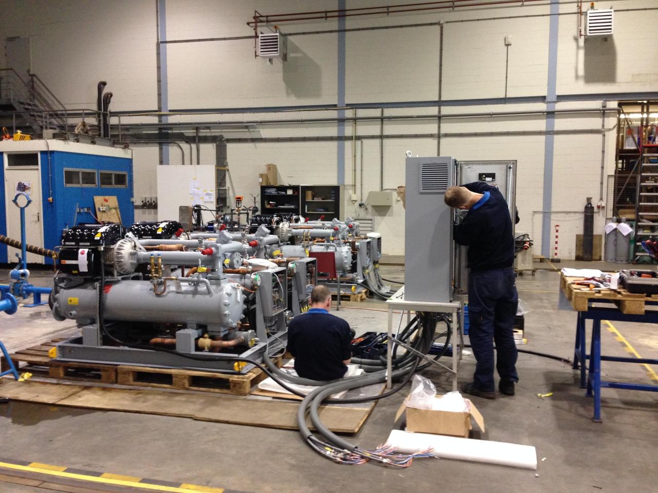 Engineering integration and system commissioning activities for complex industrial installations